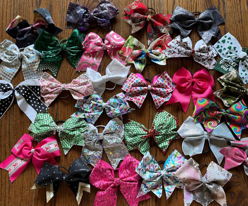 26 Cheer Bow Bundle Practice Competition Summit Worlds Sparkle Iridescent Sequin